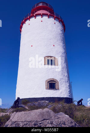 Phare, Oja Landsort (), le point le plus au sud de l'archipel de Stockholm, Suède, Scandinavie. Banque D'Images