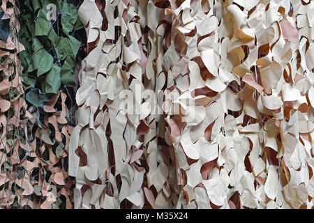 Filets de camouflage pour le masquage dans la nature Banque D'Images