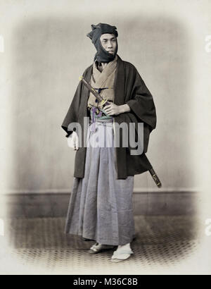 Le Japon des années 1860 - portrait d'un homme en vêtements d'hiver Banque D'Images