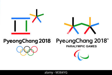 Kiev, Ukraine - 18 septembre 2017 : logos officiels des Jeux Olympiques d'hiver de 2018 à PyeongChang, en République de Corée, du 9 février au 25 février Banque D'Images