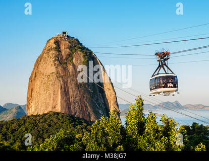 Le téléphérique de la montagne Sugarloaf, Rio de Janeiro, Brésil Banque D'Images