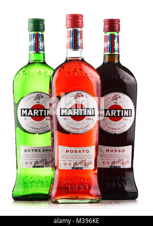 POZNAN, POLOGNE - DEC 7, 2017 : produits de Martini, célèbre vermouth italien est le quatrième plus puissant boissons marque produite à Turin par Ma Banque D'Images