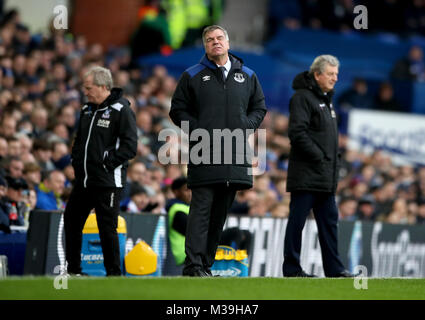 Gestionnaire d'Everton Sam Allardyce (centre), le Palais de Cristal manager Roy Hodgson et assistant manager Ray Lewington (à droite) au cours de la Premier League match à Goodison Park, Liverpool. Banque D'Images