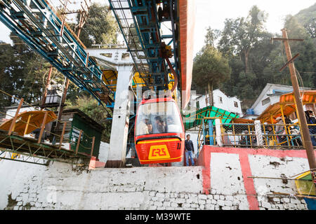 DARJEELING, INDE, le 5 mars 2017 : le téléphérique le téléphérique de Darjeeling est un dans la ville de Darjeeling dans l'état indien du Bengale occidental Banque D'Images