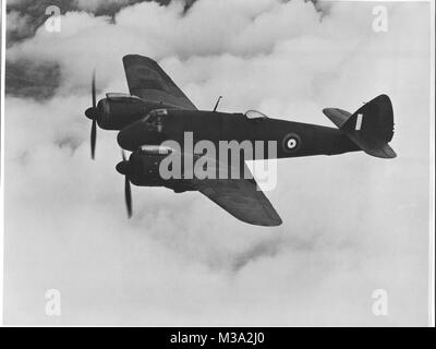 Bristol Beaufighter, Bristol Type 156. Deux Bristol Hercules de manchon, 1 600cv moteurs. Initialement conçu comme le plus redoutable chasseur de nuit, a été développé comme un jour Fighter Bomber, torpille, transporteur et avion de reconnaissance à longue distance. 1940 Banque D'Images