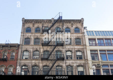 Façade de l'ancien bâtiment à new york Banque D'Images