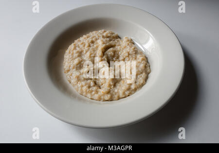 Un bol de porridge (d'avoine) Banque D'Images