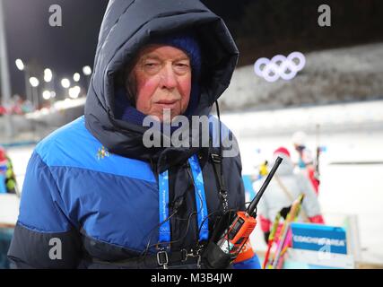 Pyeongchang, Corée du Sud. 10 fév, 2018. L'Allemand Wolfgang Pichler, actuel entraîneur de l'équipe suédoise, apparaît à la Women's Centre de biathlon à l'Alpensia Pyeongchang, en Corée du Sud, 10 février 2018. Comme l'ancien entraîneur de l'équipe féminine russe Pichler, était soupçonné d'avoir été impliqué dans une des plus graves affaires de dopage dans le sport l'histoire. Crédit : Michael Kappeler/dpa-Zentralbild/dpa/Alamy Live News Banque D'Images