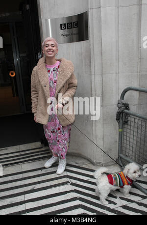 London, UK,10e Février 2018 : *Le contenu exclusif* SuRie - vrai nom Susanna Cork qui représentera le Royaume-Uni à l'Eurovision 2018 vu à la BBC Wogan House de Londres Credit : RM Press/Alamy Live News Banque D'Images