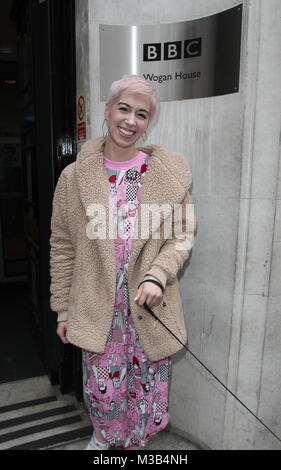 London, UK,10e Février 2018 : *Le contenu exclusif* SuRie - vrai nom Susanna Cork qui représentera le Royaume-Uni à l'Eurovision 2018 vu à la BBC Wogan House de Londres Credit : RM Press/Alamy Live News Banque D'Images