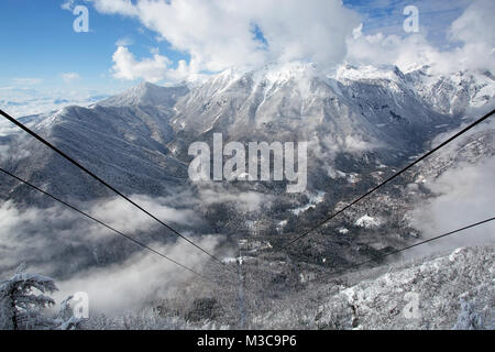 High angle view of landscape et câbles de téléphérique, Velika planina, la Slovénie. Banque D'Images