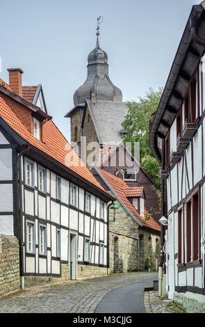 Maisons à colombages à Kleine Osthofe, tour de St Maria zur Hohe, à Soest, région d'Ostwestfalen, Rhénanie du Nord-Westphalie, Allemagne Banque D'Images