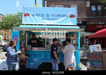 Vitrage et confus mini donut stall brooklyn new york usa Banque D'Images