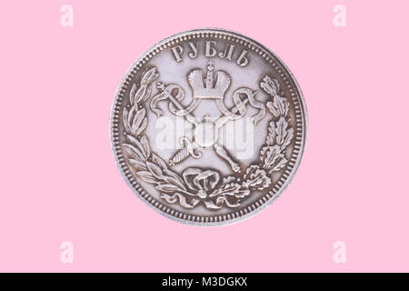 Ruble coin isolé sur fond rose Banque D'Images