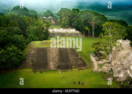 Vue aérienne de ruines Maya de Xunantunich Site archéologique près de San Ignacio, Belize Banque D'Images