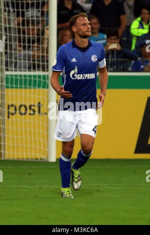 Benedikt Höwedes (Schalke 04), DFB-Pokal 16/17 1 HR : FC 08 Villingen - Schalke 04 Banque D'Images