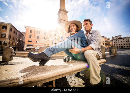 Couple de touristes en vacances à Rome Banque D'Images