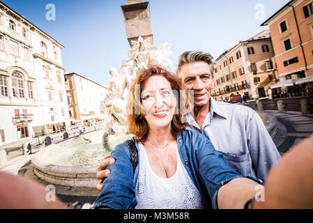 Couple de touristes en vacances à Rome Banque D'Images