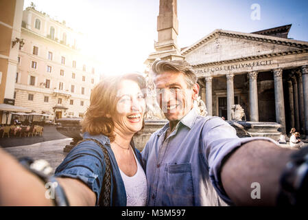 Couple de touristes en vacances à Rome Banque D'Images