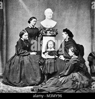 Victoria's cinq filles (Alice, Helena, Beatrice, Victoria et Louise) pleure la mort de leur père, le Prince Albert. 1862 Banque D'Images