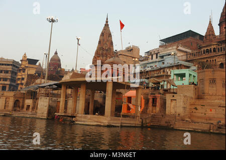 Sur les rives du Gange à Varanasi, Inde Banque D'Images