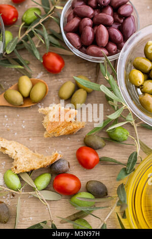 Mélange d'olives italiennes haut visualiser Banque D'Images