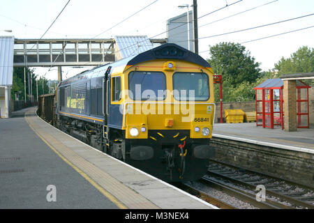 Classe Advenza 66 numéro 66844 loco fret à Shipley, Shipley, West Yorkshire, Royaume-Uni - 26 août 2009. Banque D'Images