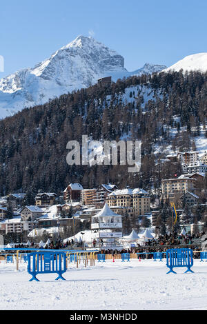 Course de chevaux White Turf St Moritz Banque D'Images