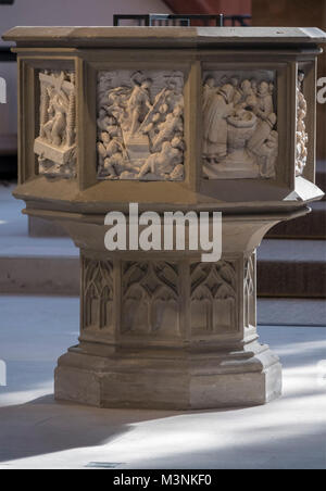 Les fonts baptismaux, Stadtkirche, église du village de Bayreuth, en Bavière, Allemagne Banque D'Images