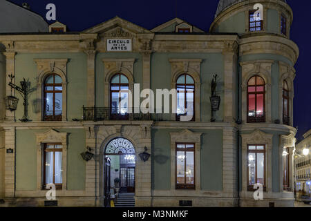 Bâtiment moderniste Circulo de las Artes, sur la place principale de la ville de Lugo, région de Galice, Espagne, Europe Banque D'Images