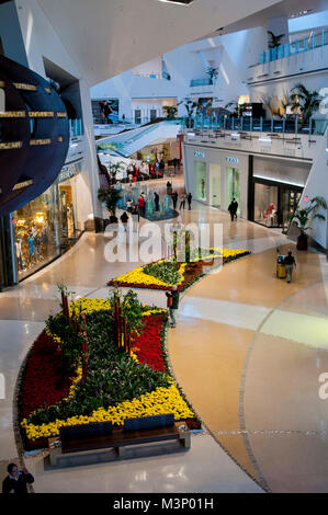 Las Vegas, Nevada. Cristaux à City Center Shopping Mall et des cristaux, District de détail est de 500 000 m² en centre-ville Centre Commercial et de divertissement Banque D'Images