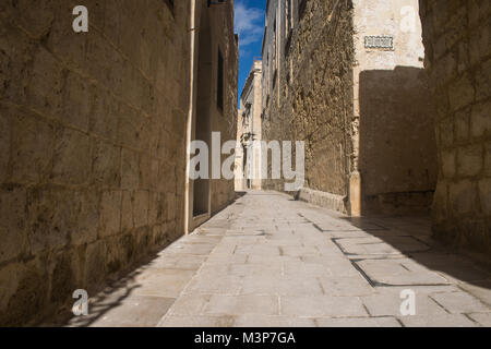 Bénéficiant d'une distance d'une route historique tout à fait à Mdina, Malte. Banque D'Images