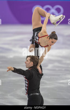 Valentina MARCHEI/Ondrej HOTAREK (ITA), patinage artistique, patinage artistique, patinage en couple d'événements de l'équipe de patinage libre, les Jeux Olympiques d'hiver de PyeongChang 2018, Gangneung Ice Arena, de Corée du Sud le 11 février 2018. Credit : Enrico Calderoni/AFLO/Alamy Live News Banque D'Images