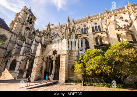 La Cathédrale de Bourges, une église catholique romaine situé à Bourges, en France, dédiée à Saint Stephen Banque D'Images