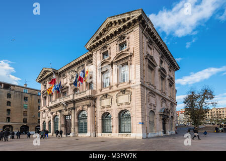 Marseille, France - le 4 décembre 2016 : grand angle de vue de l'historique hôtel de ville 'Hotel de Ville de Marseille, Provence, France. Banque D'Images