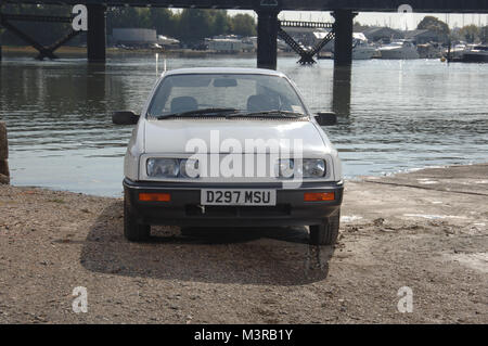 1986 Ford Sierra hatchback voiture familiale et politique 'rep mobile' des années 80 Banque D'Images