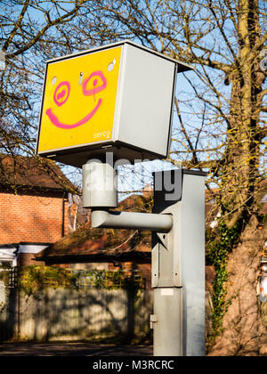 Smiley Face, Speed Camera, Caversham, Reading, Berkshire, Angleterre. Banque D'Images