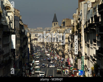 PARIS FRANCE RUE DE RENNES À PARTIR DE MONTPARNASSE JUSQU'À ST GERMAIN DES PRÉS - Rue de Paris - PARIS - TRAFIC PARIS MONTPARNASSE © Frédéric Beaumont Banque D'Images