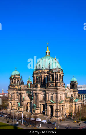 Vue sur la cathédrale de Berlin, Berliner Dom, sur l'île de musée sur Lustgarten (Museumsinsel) à Mitte, Berlin, Allemagne Banque D'Images