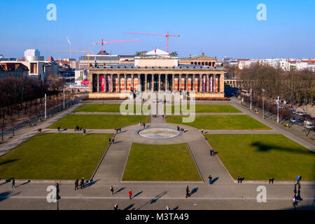 Voir d'Altes Museum sur l'île de musée sur Lustgarten (Museumsinsel) à Mitte, Berlin, Allemagne Banque D'Images