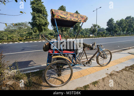 Conducteur de pousse-pousse à dormir, Old Delhi, Inde Banque D'Images