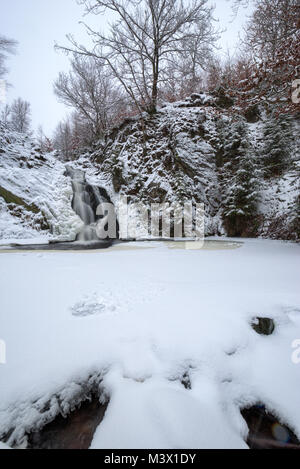 Cascades de glace en hiver dans les Ardennes en Belgique. Banque D'Images