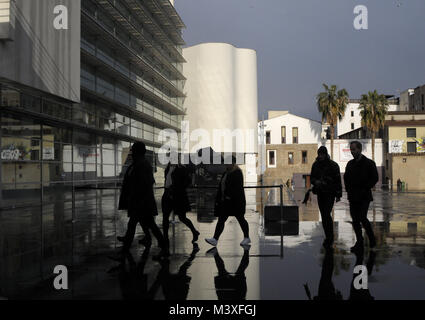 L'architecte Richard Meier de MACBA Contemporany art museum de Barcelone, le Raval à dstrict. Sur la Plaça del angels, Barcelone. Banque D'Images
