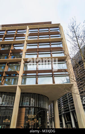 Windows sur un mur extérieur, Bloomberg Bloomberg à Londres, nouveau siège européen et bureaux de Cannon Street, City of London EC4 Banque D'Images