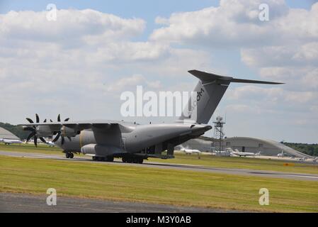 Avion, Aéroport, airshow FARNBOROUGH, Angleterre Banque D'Images