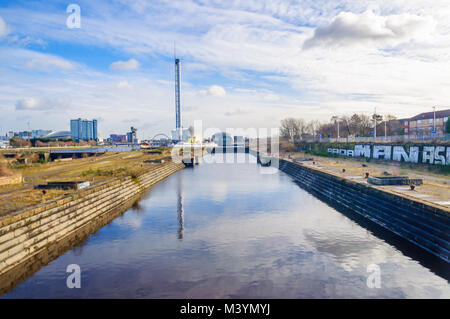 Glasgow, Ecosse, Royaume-Uni. 13 Février, 2018. Météo britannique. Soleil dans Glasgow au Docks Govan qui ont été construits entre 1869 et 1898 à l'aide de cut basalte et ont obtenu un statut d'édifice. Credit : Skully/Alamy Live News Banque D'Images