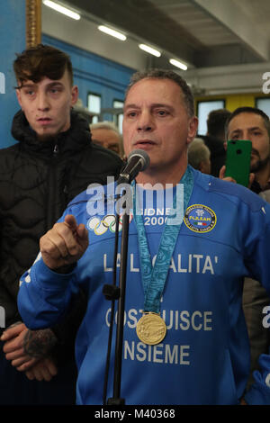 Naples, Italie. 12 Février, 2018. et le maître de Judo Giovanni Maddaloni Crédit : Fabio Sasso/Pacific Press/Alamy Live News Banque D'Images