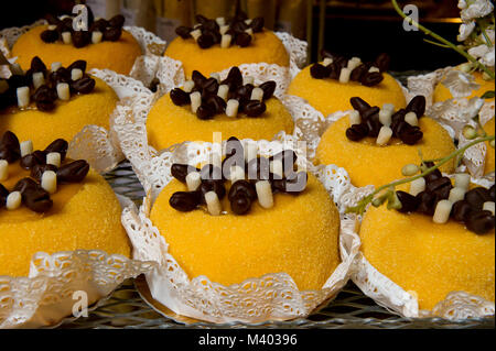 L'Italie, Lombardie, Bergame, Polenta e Osei dessert typique Banque D'Images