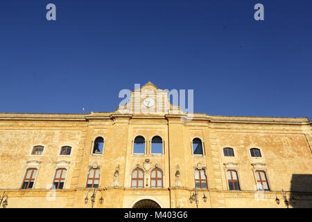 L'Italie, la Basilicate, Matera, Palazzo dell'Annunziata façade Banque D'Images