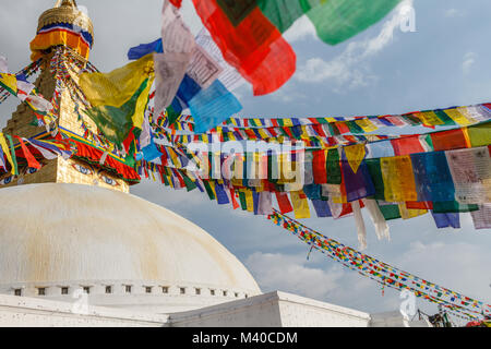 Stupa Boudhanath avec les drapeaux de prières, Katmandou, Népal Banque D'Images